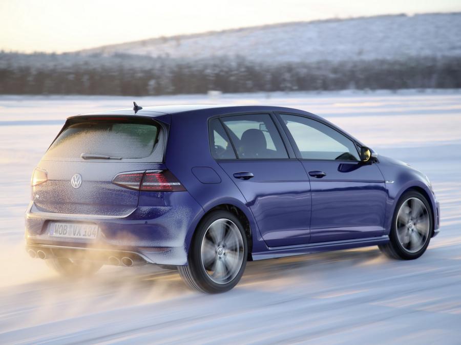  Volkswagen Golf R 5-Door 2013 года  (фото 12 из 100)